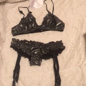 Clare Bare lingerie set